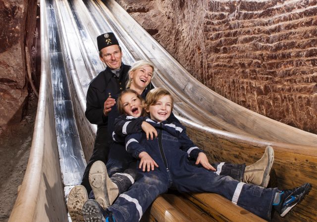 Scivola nella miniera di sale di Berchtesgaden