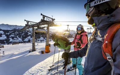 Erst auf die Piste und dann ab in die Hütte zum kulinarischen Genuss!