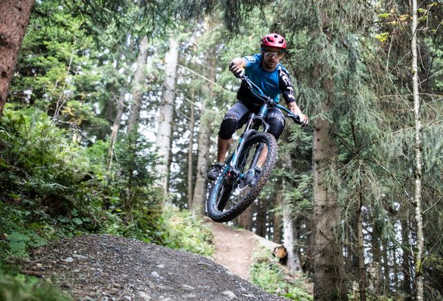 Mountain biking on a summer vacation in Austria. The Tyrolean Alps boast magnificent routes that you can explore from the Explorer Hotel in St. Johann.