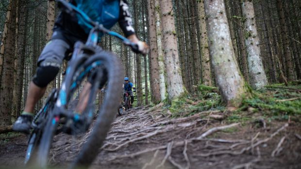 Sportlicher Österreich Urlaub im Explorer Hotel in St. Johann in Tirol. Beginne dein Bike-Abenteuer auf den MTB-Trails der Region.