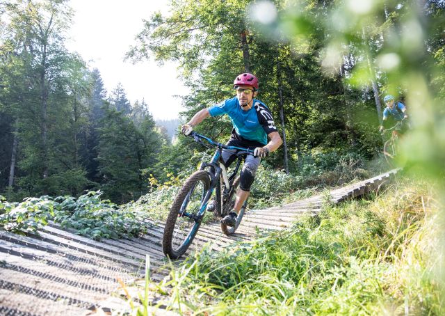 Ontdek fantastische routes tijdens een actieve vakantie in de Oostenrijkse bergen. Begin je fietsavontuur tijdens je vakantie in het Explorer Hotel Kitzbühel in St. Johann in Tirol.