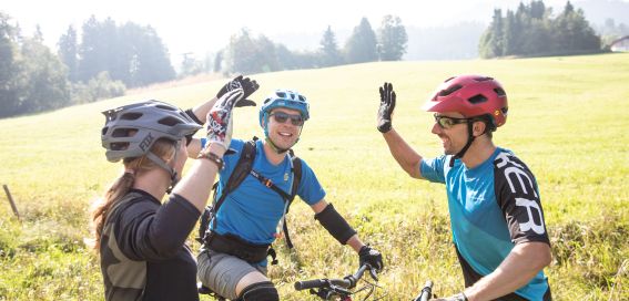 Bike-Ausflug mit Freunden durch die traumhafte Tiroler Landschaft