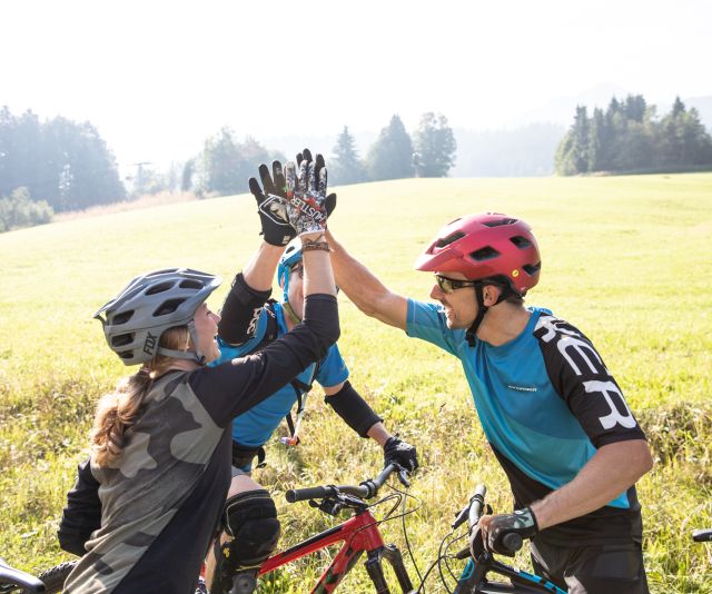 Estate, sole, mountain bike: ecco come può essere la tua vacanza in Austria. Fantastici percorsi per mountain bike ti aspettano intorno all'Explorer Hotel Kitzbühel a St. Johann in Tirol.