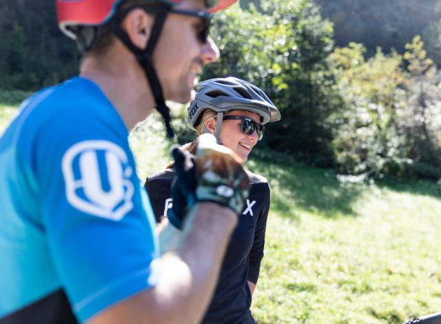 Készen állunk a kerékpározásra a Kitzbüheli-Alpokban Tapasztald meg a legjobb hegyikerékpáros túrákat Németországban és Ausztriában. Az Explorer Hotelsben megtalálod a tökéletes szállást a legjobb hegyikerékpáros ösvények közelében.