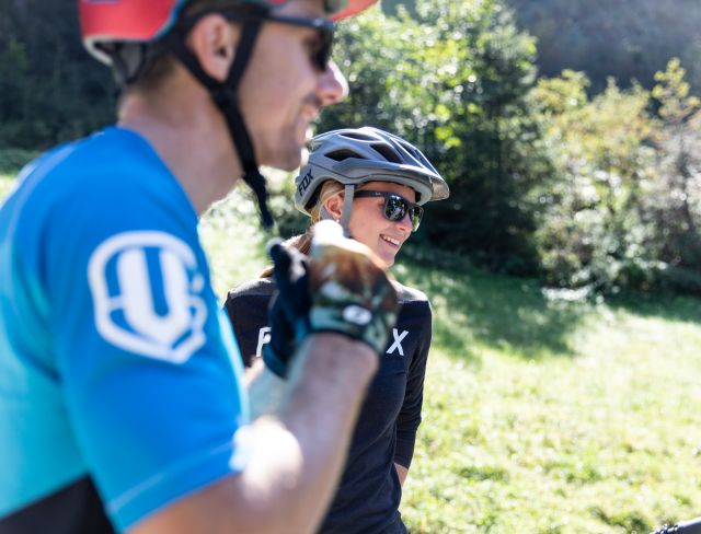 Klaar om te fietsen in de Kitzbüheler Alpen Beleef de beste mountainbiketochten in Duitsland en Oostenrijk. Bij Explorer Hotels vind je de perfecte accommodatie vlakbij de beste MTB-routes.