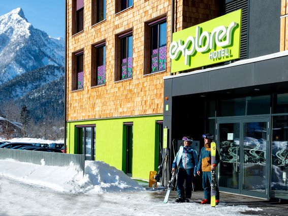 Vom Hotel auf die Piste: Skiurlaub im Explorer Hotel Hinterstoder