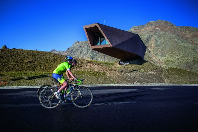 Racing up the Timmelsjoch, photographer: Bernhard Ploner