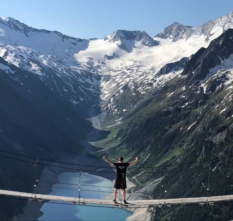 Het Zillertal biedt talloze mogelijkheden. De Olpererhütte is een geweldige bestemming voor een wandeling. Je kunt de hut alleen te voet bereiken. Het uitzicht over het Schlegeis-stuwmeer is de moeite waard.