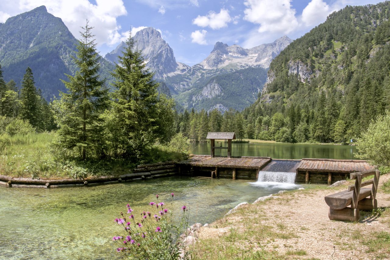 Der Schiederweiher im Sommer Der schönste Platz Österreich - der Schiederweiher - ist ganz in der Nähe des Explorer Hotel Hinterstoder.