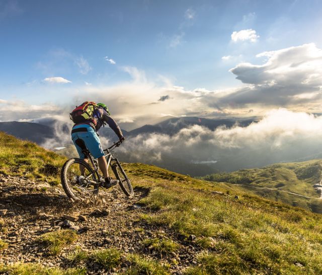 Het gaat met een rap tempo de berg af