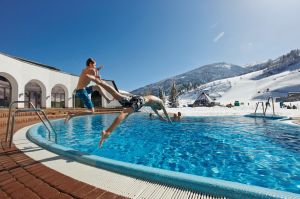 Direkt von der Piste in die Therme