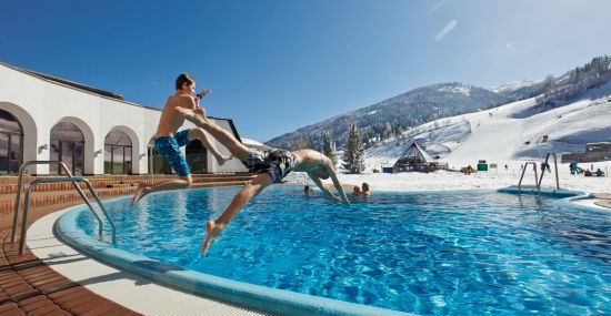 Direkt von der Piste in die Therme