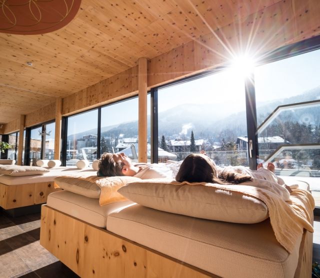 Relax in the St. Kathrein thermal baths The St. Kathrein thermal baths are located directly opposite the Explorer Hotel Bad Kleinkirchheim in Carinthia.