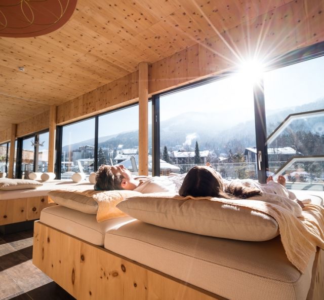 Termální lázně St. Kathrein se nacházejí přímo naproti hotelu Explorer Hotel Bad Kleinkirchheim v Korutanech.