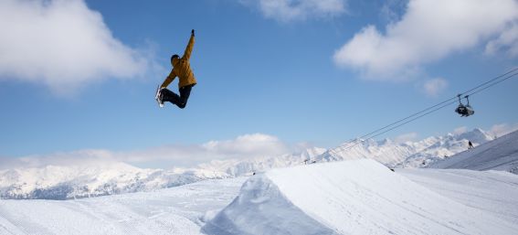 Snowboarden im Skigebiet Hochzillertal-Hochfügen