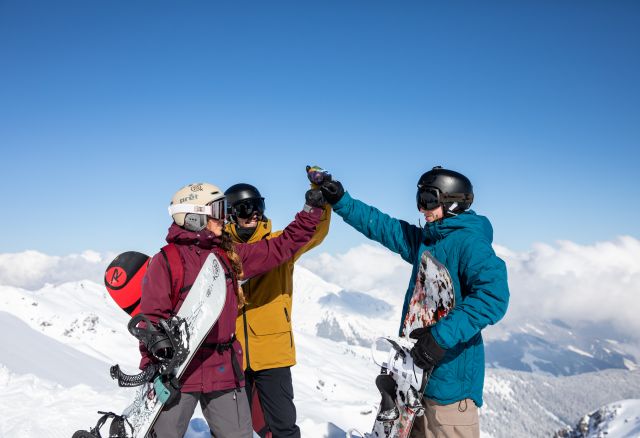 Užijte si pohodový den na svazích v alpských horách, jako je Allgäu nebo Tyrolsko. Co takhle ubytování v Explorer Hotelu Zillertal v Kaltenbachu? Zde se nacházíte přímo v lyžařském středisku Hochzillertal.