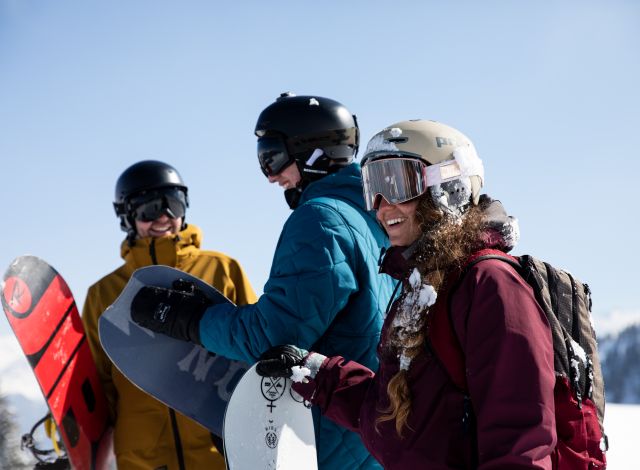 Odkryj ośrodki narciarskie w Austrii podczas zimowych wakacji. W hotelu Explorer znajdziesz niedrogie i komfortowe zakwaterowanie na Twój urlop narciarski.