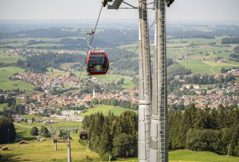 Den Blick auf Nesselwang genießen - mit der Alpspitzbahn in Nesselwang.