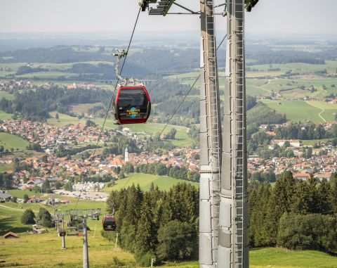De Alpspitze is de populairste berg om te wandelen in Nesselwang. Voor gezinnen is er een prima alternatief: de Alpspitzbahn. Deze brengt gasten hoog de berg op, zodat zelfs de kleintjes kunnen genieten van het prachtige uitzicht op de Allgäuer bergen.