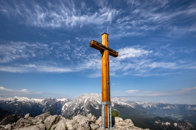 Egal ob mit der Bergbahn oder zu Fuß - der Jenner nahe des Explorer Hotel Berchtesgaden ist in Deinem Wanderurlaub definitiv einen Ausflug wert.