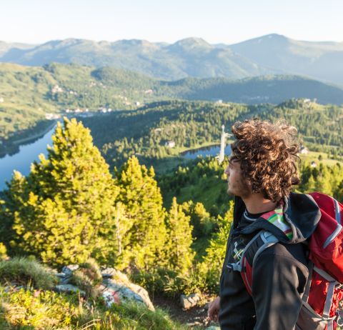 Widok z góry na jezioro Turracher See.