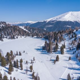 Verschneite Winterlandschaft um Bad Kleinkirchheim