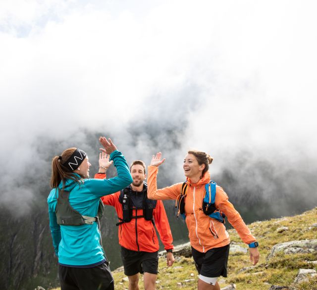 Atteignez de nouveaux sommets en pratiquant le trail lors de vos vacances dans la vallée de l'Ötztal en Autriche. Après l'effort, le réconfort : détendez-vous au sauna de l'hôtel Explorer.