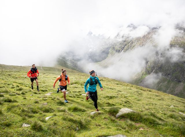 Trail running on the Hohen Mut in Obergurgl. The starting point is the Explorer Hotel in Umhausen, your perfect accommodation for hikes and trail runs in the Ötztal Nature Park.