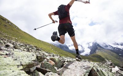 Erlebe einen unvergesslichen Sommer-Urlaub im Explorer Hotel Ötztal in Umhausen und probier Dich statt Wandern auch mal mit Trailrunning in den Bergen aus!