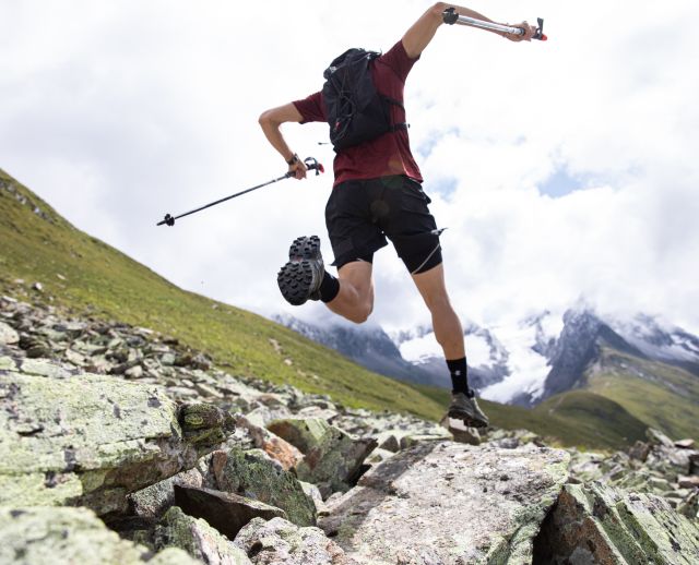 Beleef een onvergetelijke zomervakantie in het Explorer Hotel Ötztal in Umhausen en probeer trailrunnen in de bergen in plaats van wandelen!