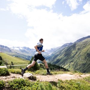 In Deutschland und Österreich in top Alpen-Regionen gelegen sind die Explorer Hotels Deine beste Unterkunft, wenn Du Urlaub in den Bergen machen willst.