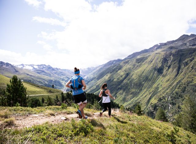 Rondom de Explorer Hotels in Duitsland en Oostenrijk liggen fantastische trailrunroutes voor zowel beginners als gevorderden. Geniet van het magnifieke uitzicht op de Alpen terwijl je tijdens je zomervakantie aan je conditie werkt.
