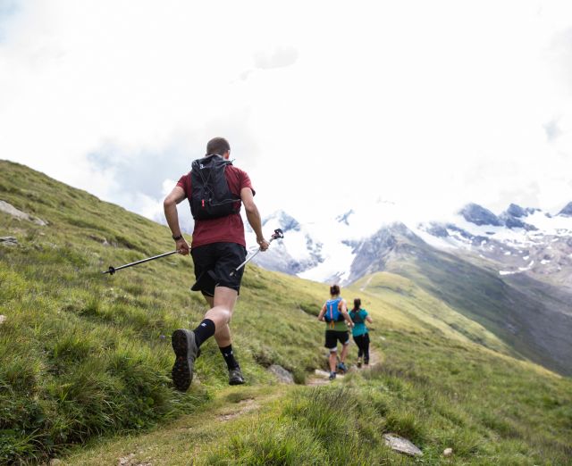 Nei pressi dell'Explorer Hotel Ötztal, durante le vostre vacanze estive in Tirolo, Austria, vi attendono vari sentieri per escursioni e trail running!