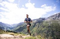 Schritt für Schritt dem Ziel entgegen beim Trailrunning in den Alpen