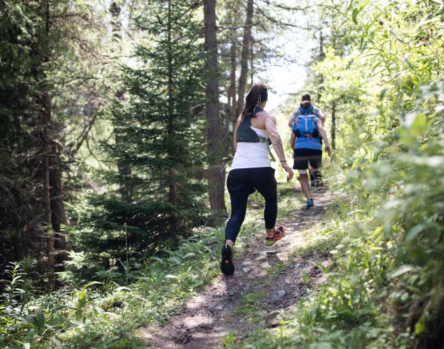 Beleef de natuur en de bergen van het Ötztal tijdens uw vakantie in het Explorer Hotel in Umhausen, Tirol! Vanuit uw accommodatie ontdekt u de beste trailrunningroutes van de regio!