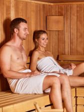 Entspanne Deine Muskeln in der Sauna
