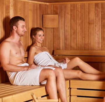 Entspanne Deine Muskeln in der Sauna
