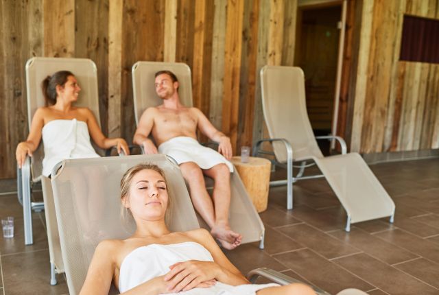 De ideale plek om te ontspannen tussen de saunasessies door.