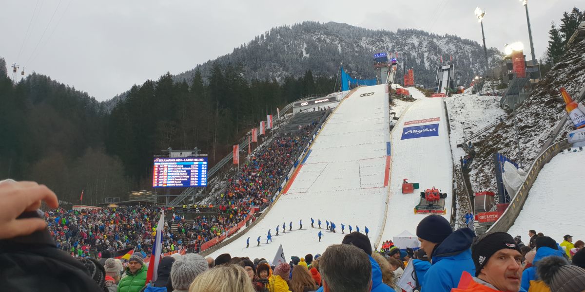 Skispringen