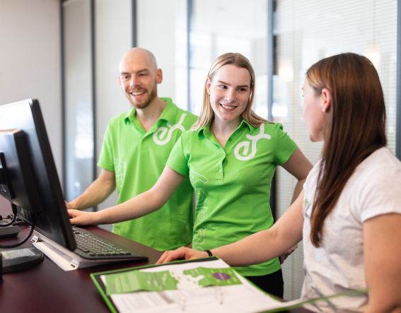 Werde Rezeptionsleiter bei den Explorer Hotels