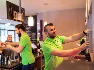 Drinks an der Explorer Bar