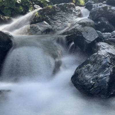 Foto von unserem Sohn Felix bei der Wanderung von der Versettla Bahn Talstation in Richtung Ganeu zur Garneraschlucht und Garnerabach. Die Wanderung war aber wesentlich länger als die angegebenen 3 Stunden.