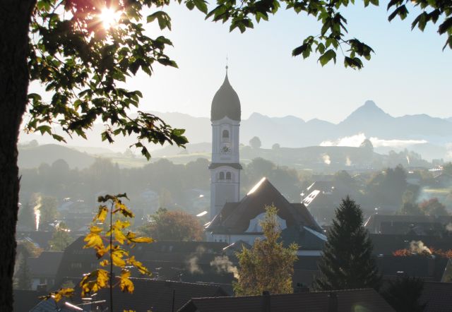You can still go hiking on the Alpspitze well into autumn and experience a completely different side of the Alps in autumn.