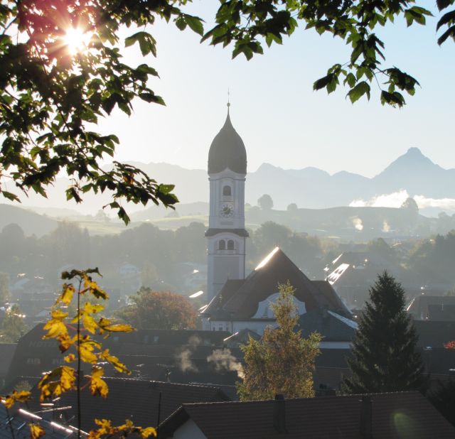 U kunt tot ver in de herfst nog wandelen op de Alpspitze en zo de Alpen van een heel andere kant leren kennen.