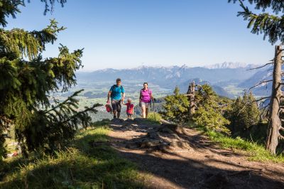 Letnie wakacje w Niemczech z rodziną. W okolicy hotelu Explorer Neuschwanstein w regionie Allgäu czeka na Ciebie wiele atrakcji rekreacyjnych.