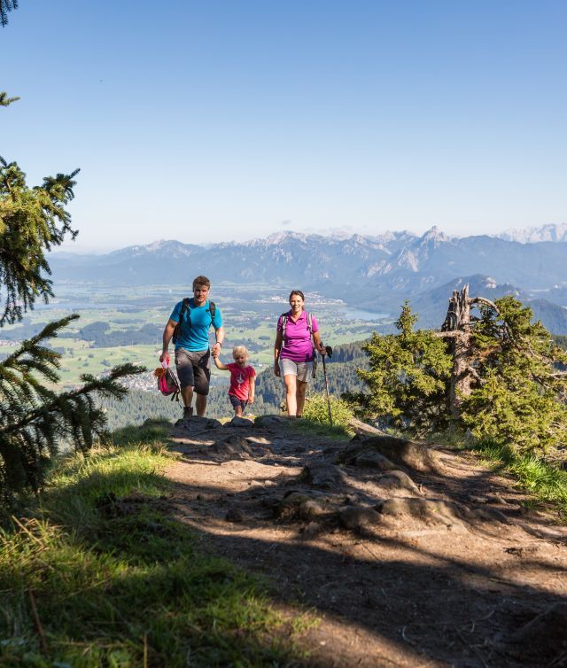 Letnie wakacje w Niemczech z rodziną. W okolicy hotelu Explorer Neuschwanstein w regionie Allgäu czeka na Ciebie wiele atrakcji rekreacyjnych.