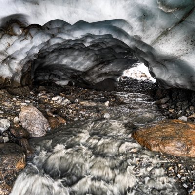 Das Gletschertor des Gaisbergferners im Ötztal