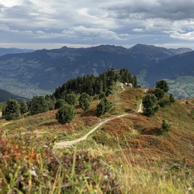 Dieser Blick und der gesamte Rucksack riecht nach Landjägern… 
This view and the whole Backpack smells like sausage…