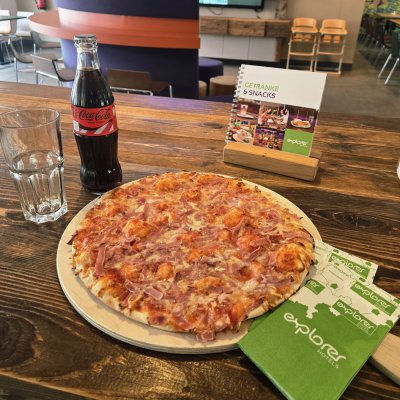 Aktion: 😊 Pizza + Getränk = € 14.90 😄