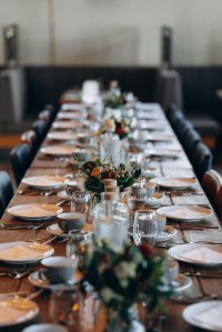 Hochzeitstisch in der Fasshalle